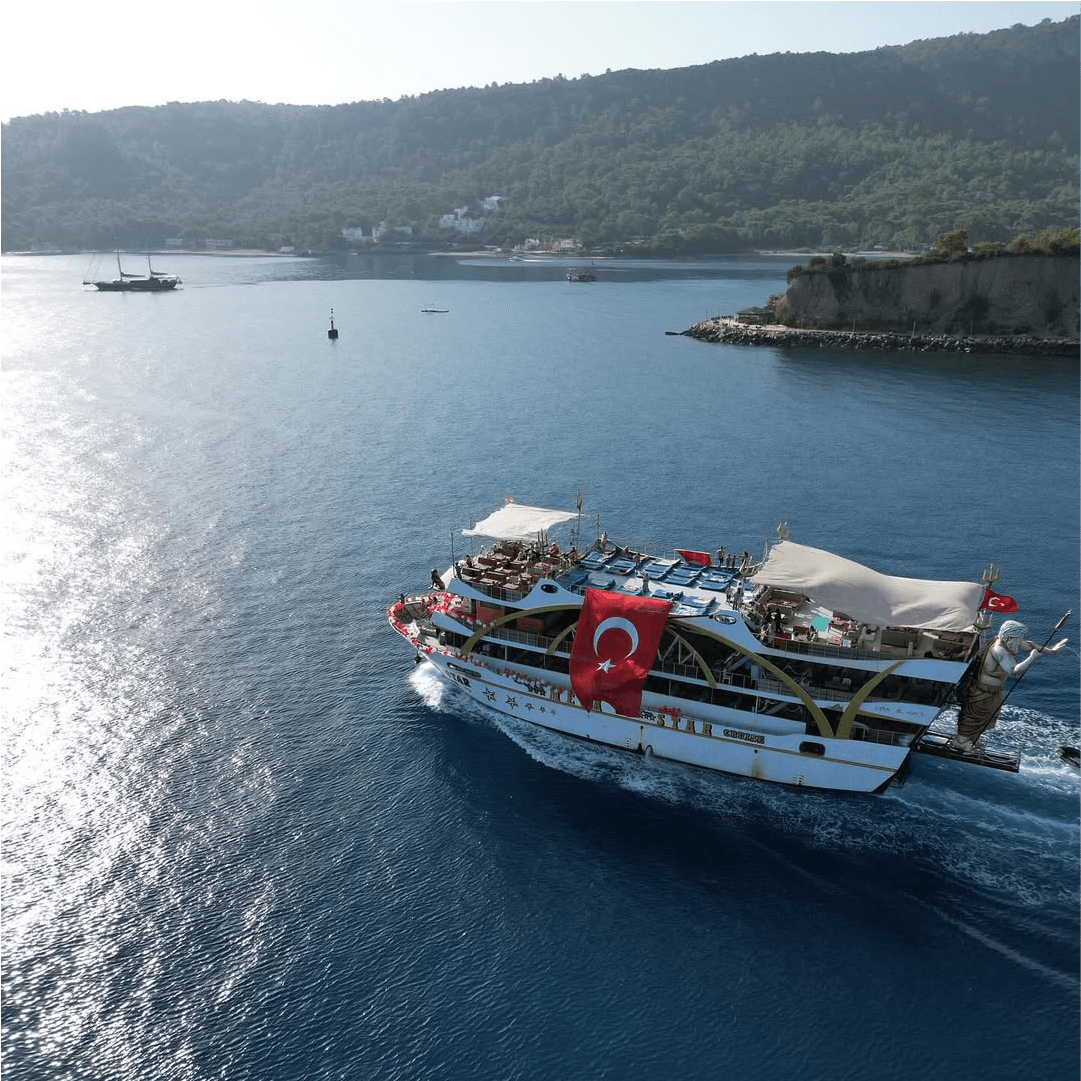 Kemer Megastar Korsan Tekne Turu